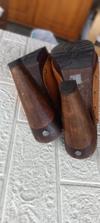Zuecos Mango Madera Tacón Talla 39