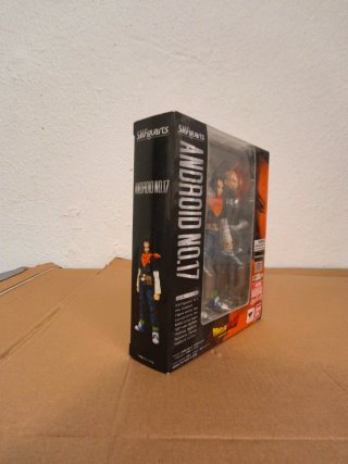 SHFiguarts Androide 17 Figura de Acción