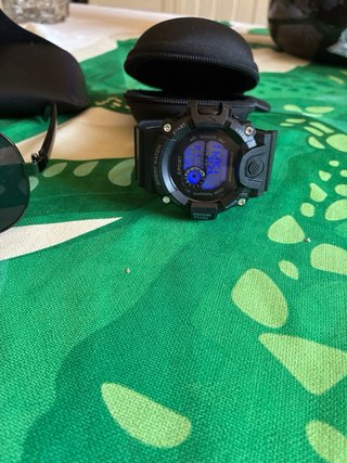 Reloj y Gafas de Sol