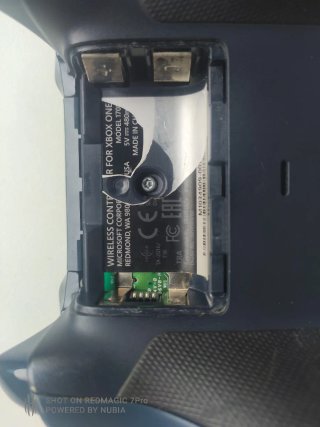 Mando Xbox One Patrol Tech Azul (Reparar)