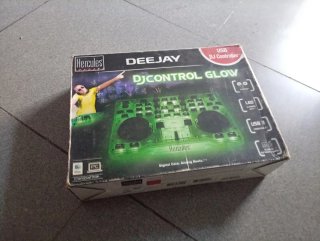 Controlador DJ Hercules DJControl Glow