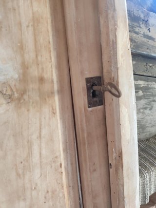 Puerta de madera antigua