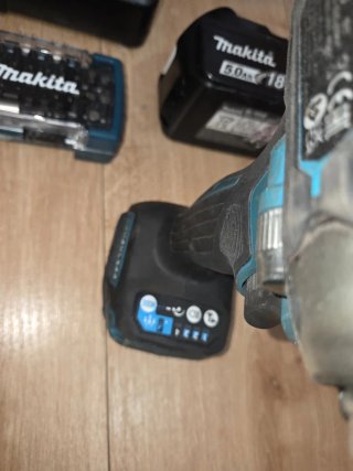 Kit Makita 18V LXT - Aparafusadora de Impacto, Bat