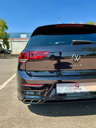 Volkswagen Golf 8 R-Line 2.0 TDI 150 CV DSG