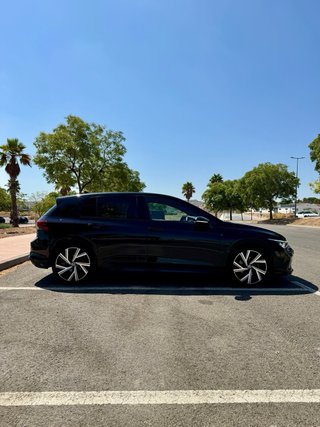 Volkswagen Golf 8 R-Line 2.0 TDI 150 CV DSG