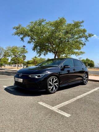 Volkswagen Golf 8 R-Line 2.0 TDI 150 CV DSG