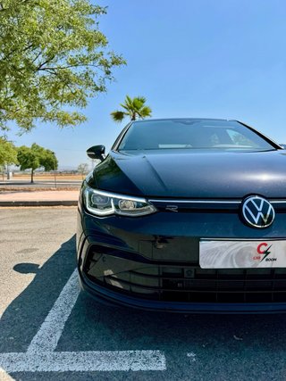 Volkswagen Golf 8 R-Line 2.0 TDI 150 CV DSG