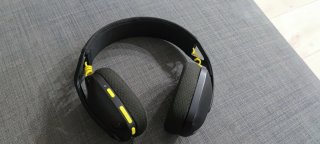 Audífonos Gamer Logitech G435 Ultra Ligeros