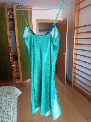 Conjunto juvenil bata y camisón satén