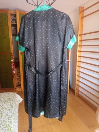 Conjunto juvenil bata y camisón satén