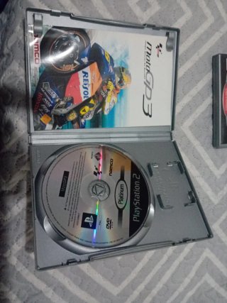 Lote 2 Giochi PS2: Gran Turismo 4 e MotoGP 3