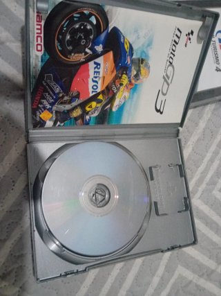 Lote 2 Giochi PS2: Gran Turismo 4 e MotoGP 3