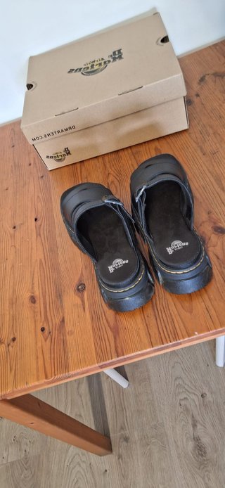 Sandalias Dr. Martens Mattison Negras