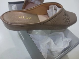 ZAPATILLAS PIEL DESTALONADAS MUJER T.39 KOSMA