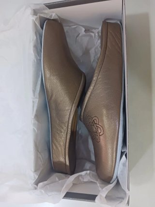 ZAPATILLAS PIEL DESTALONADAS MUJER T.39 KOSMA