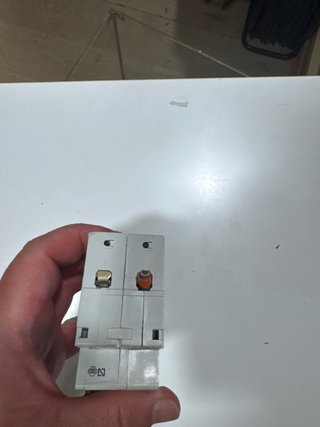 Interruptor Magnetotérmico Merlin Gerin C16