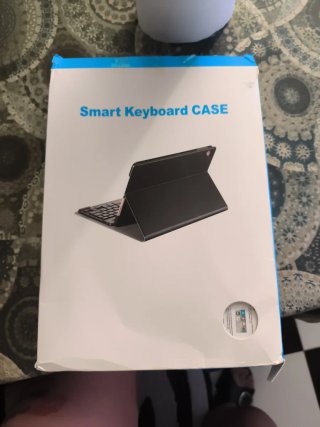 Funda y Teclado para Tablet