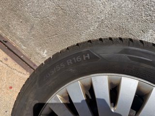 Ruedas Volkswagen Golf con tapacubos