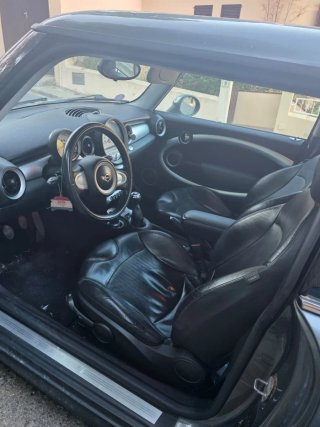 MINI Cooper 2011