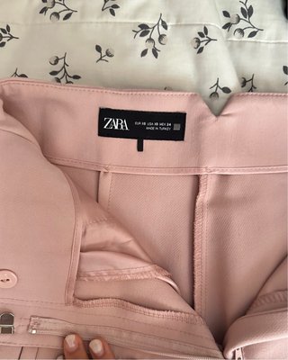 Pantalón de vestir rosa Zara