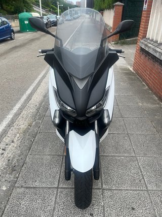 Yamaha XMAX 250cc