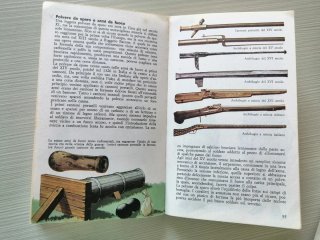Libretto Armi e armature vintage