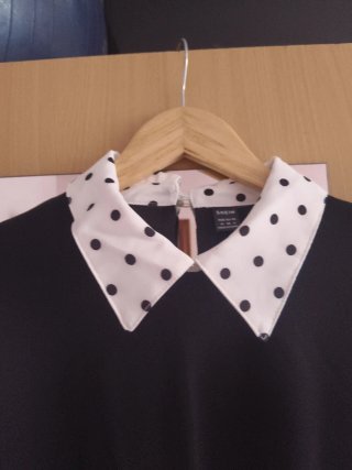 Vestido negro y blanco lunares