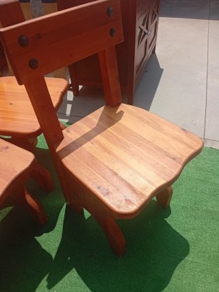 Sedie in legno massello