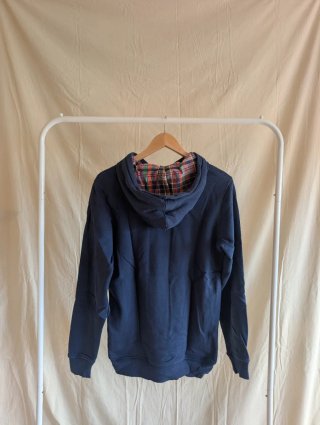 Sudadera Lion of Porches con bandera