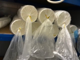 Vasos de Papel y Plástico para Cafetería