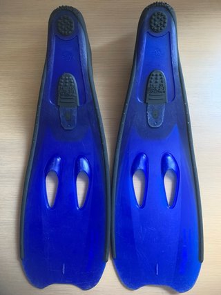 Aletas de natación azules DELFINO en Buen Estado