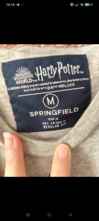 Camiseta Harry Potter Hogwarts Gris Talla M
