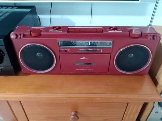 Radio Cassette Pioneer Vintage Roja