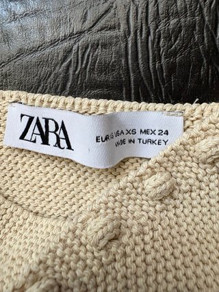 Top Zara tirantes encaje beige XS