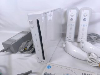 Nintendo Wii Blanca + Juegos y Accesorios