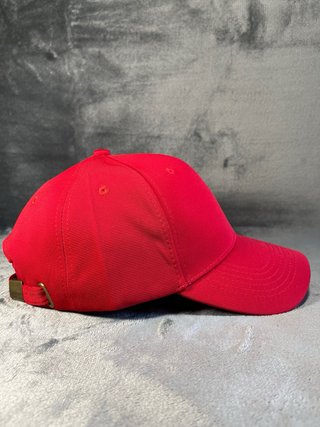 Gorra Nike Roja Logo negro Ajustable