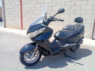 Suzuki Burgman 200