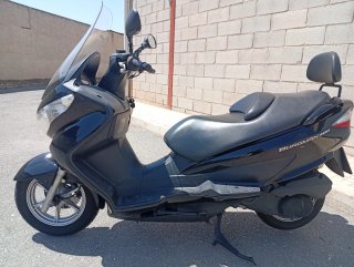 Suzuki Burgman 200