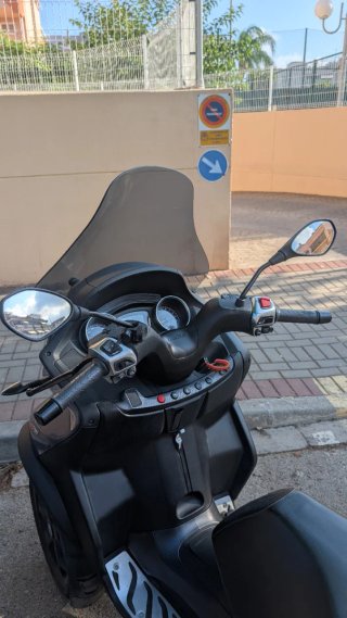 Piaggio MP3 400 HPE 2022 - 17.300km