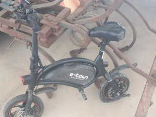 Patinete Eléctrico E-Town Scooter