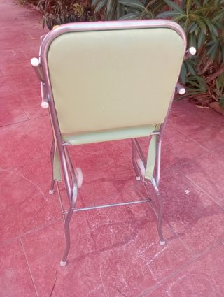 Trona vintage con bandeja