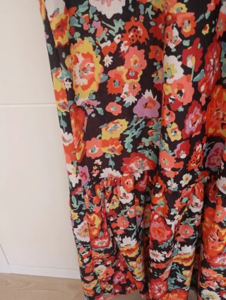 Vestido midi floral Pull&Bear