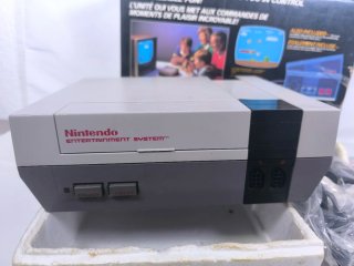 Nintendo NES Control Deck con Super Mario Bros.