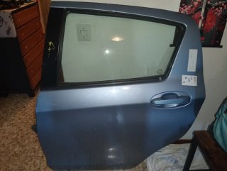 Puerta Toyota Yaris 2012......2013