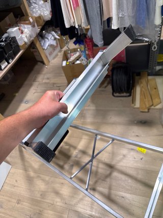 Escalera Aluminio Altipesa 4 peldaños