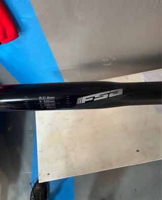 Manillar FSA Energy Compact 42cm Negro