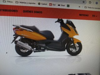 Yasuni Kymco Superdink 125 Escape