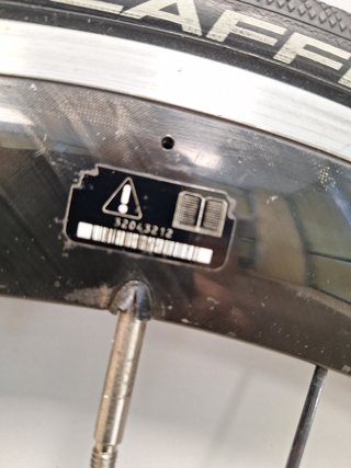 Rueda trasera Mavic carbono pista aluminio