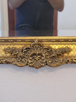 Espejo grande dorado con marco decorativo