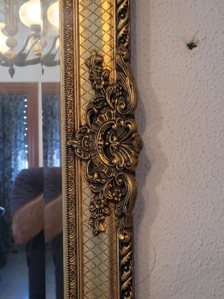Espejo grande dorado con marco decorativo